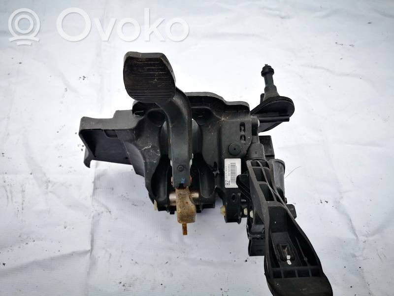 Opel Corsa D Pédale d'embrayage 