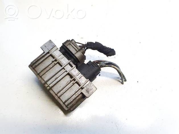 Opel Insignia A Hehkutulpan esikuumennuksen rele 