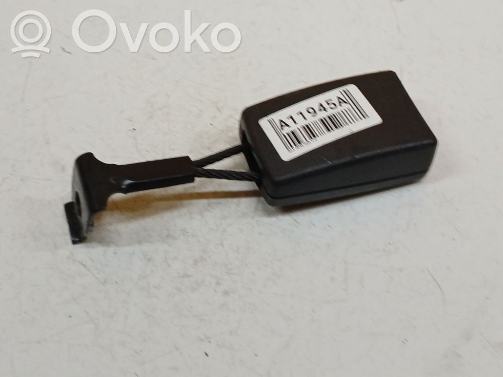 Opel Astra H Klamra tylnego pasa bezpieczeństwa 