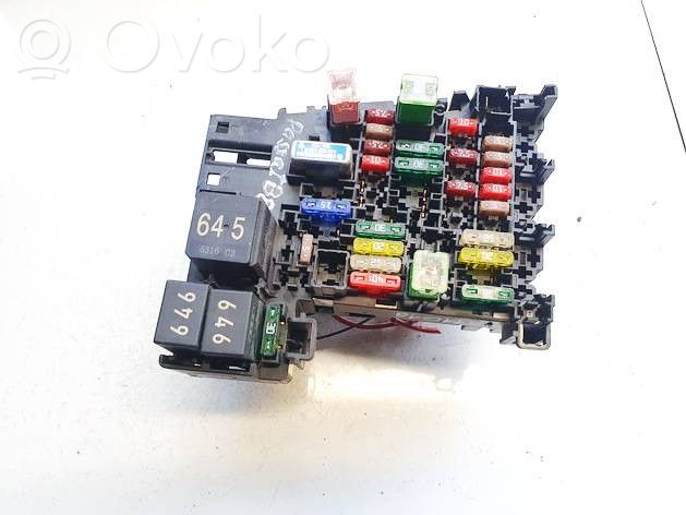 Volkswagen PASSAT B8 Set scatola dei fusibili 