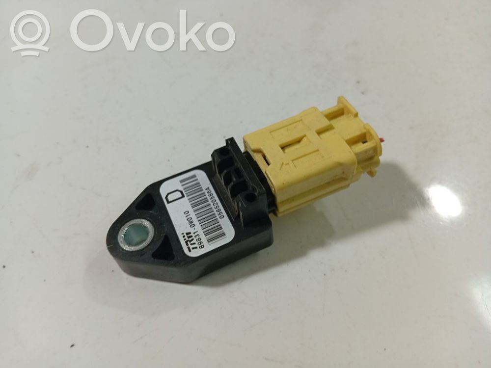 Toyota Corolla Verso AR10 Czujnik uderzenia Airbag 