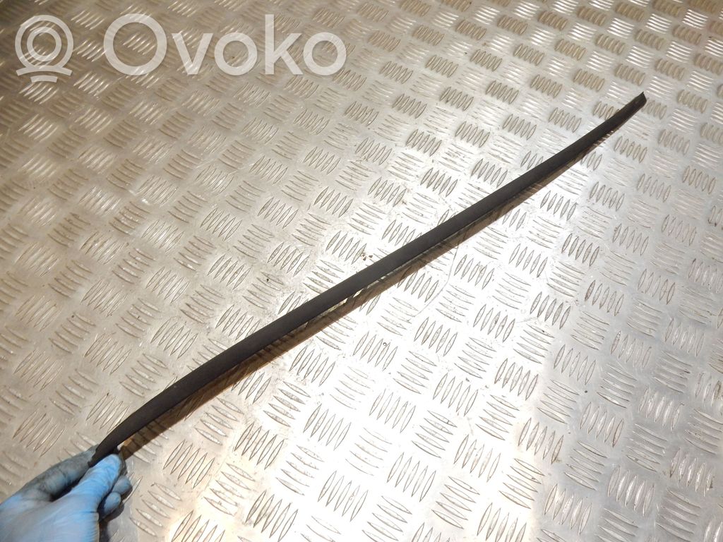 Listwa szyby czołowej / przedniej   VW,3C0854328A,45143