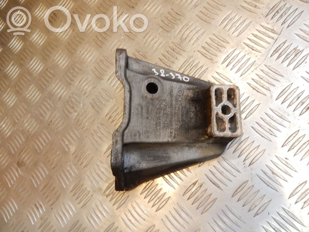 BMW 5 E60 E61 Gearbox mounting bracket 