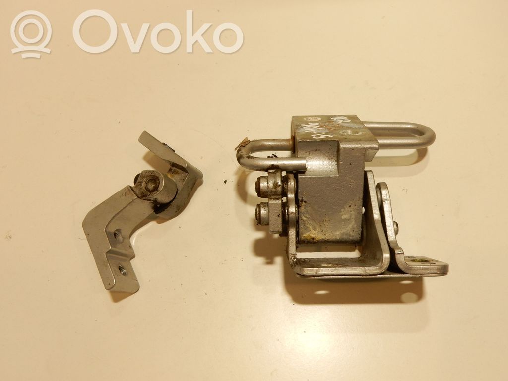 Audi A6 S6 C6 4F Zawias dolny drzwi tylnych 