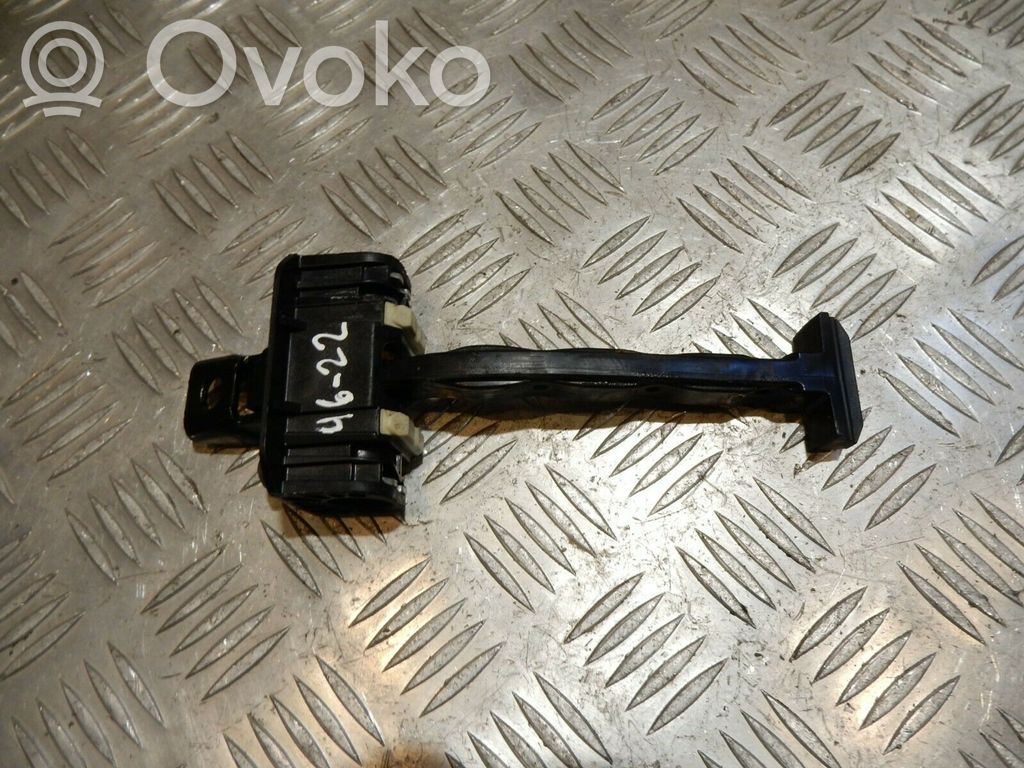 BMW 5 F10 F11 Durvju atvēruma ierobežotājs 