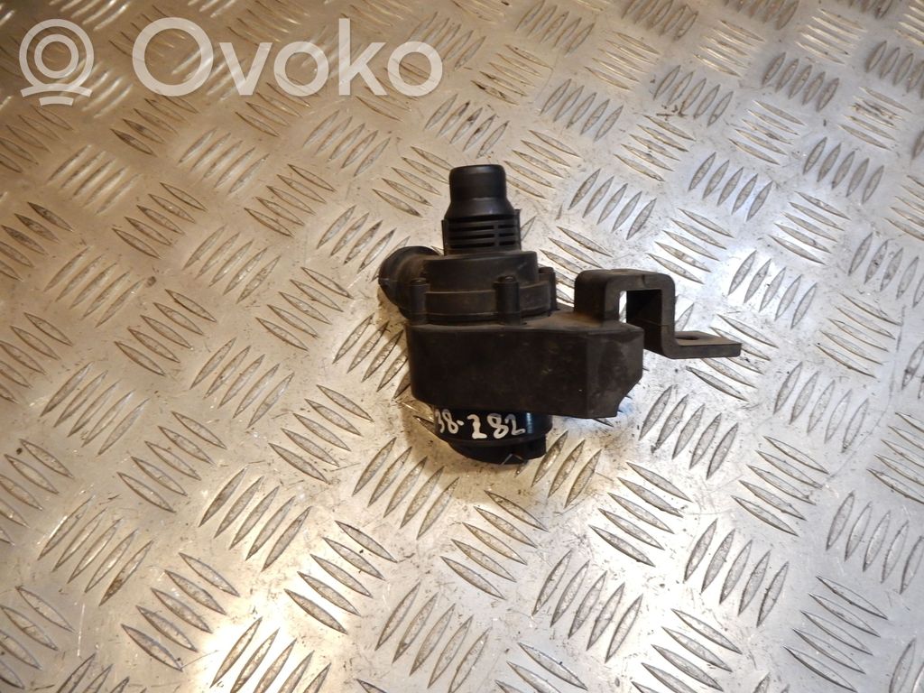 BMW 5 E60 E61 Pompa cyrkulacji / obiegu wody 