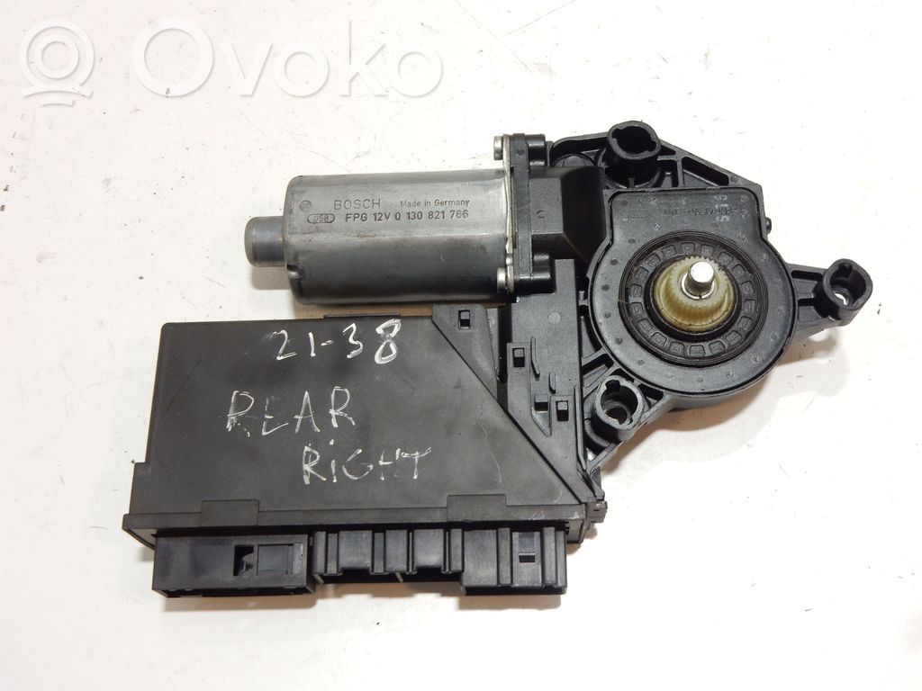 Audi A4 S4 B7 8E 8H Silniczek podnoszenia szyby drzwi tylnych 