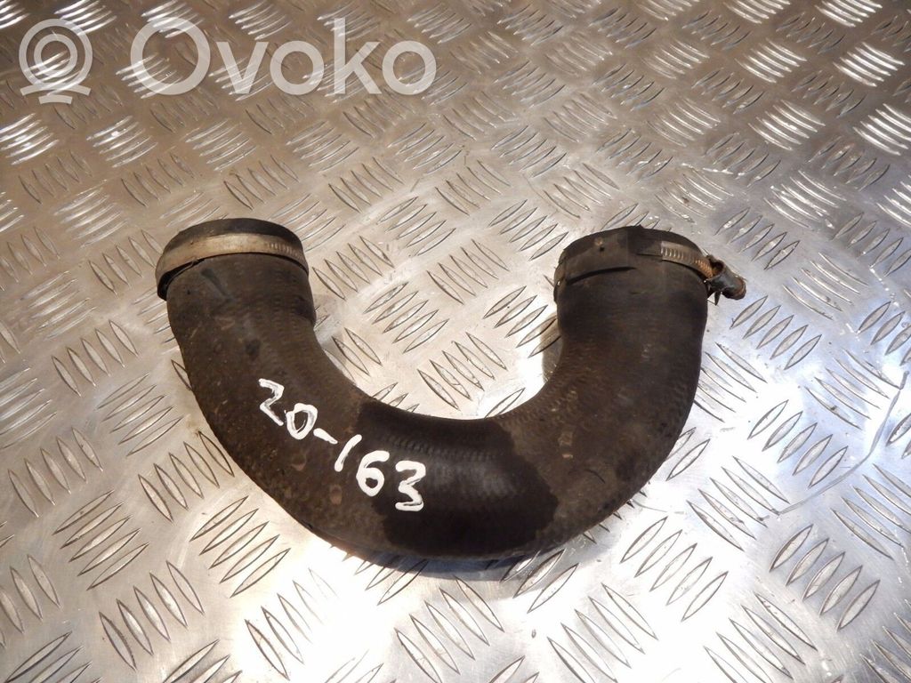 Opel Vectra C Mocowanie / Wspornik rury intercoolera 