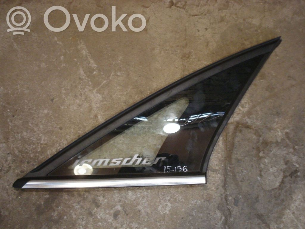 Rear side window   15136