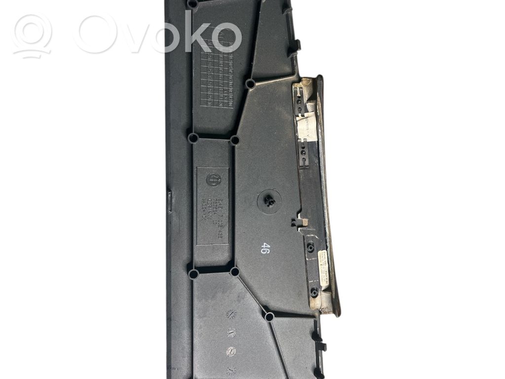 BMW 7 E65 E66 Paneļa apdare 