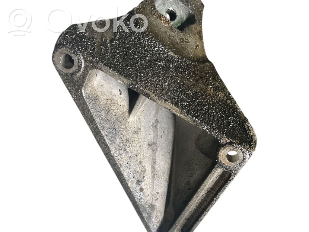 BMW 7 E65 E66 Engine mounting bracket 