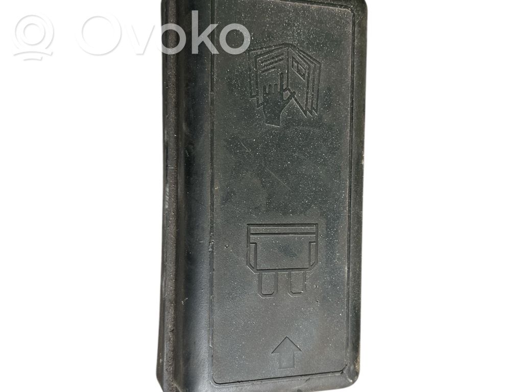 Pokrywa skrzynki bezpieczników   1480793,136586