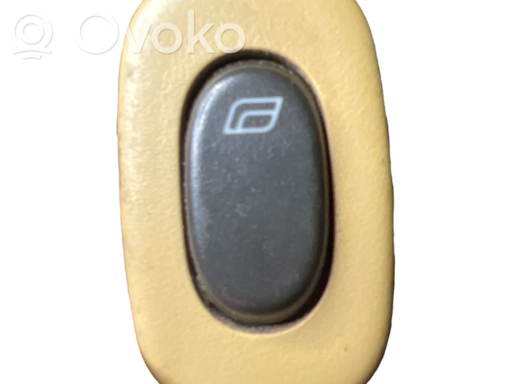 Electric window control switch   4927554,W132K