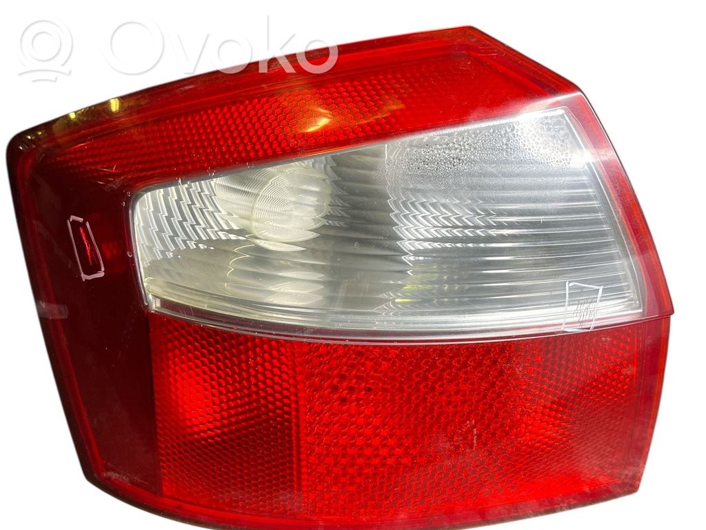 Audi A4 S4 B6 8E 8H Lampa tylna 