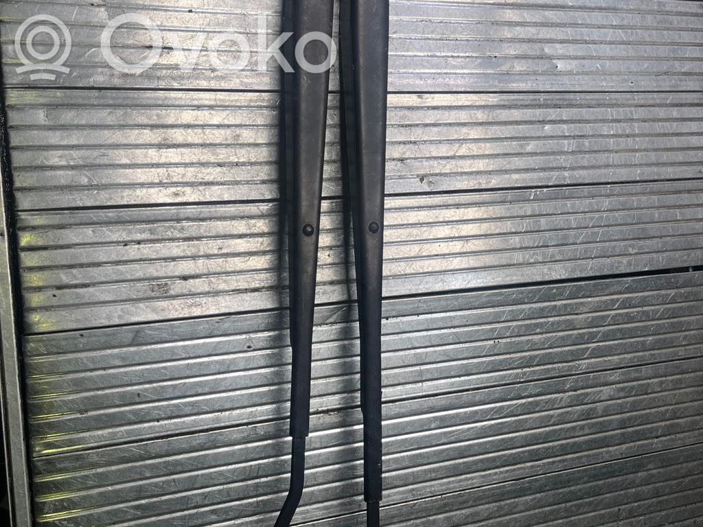 Toyota Corolla E120 E130 Wischerarm vorne 
