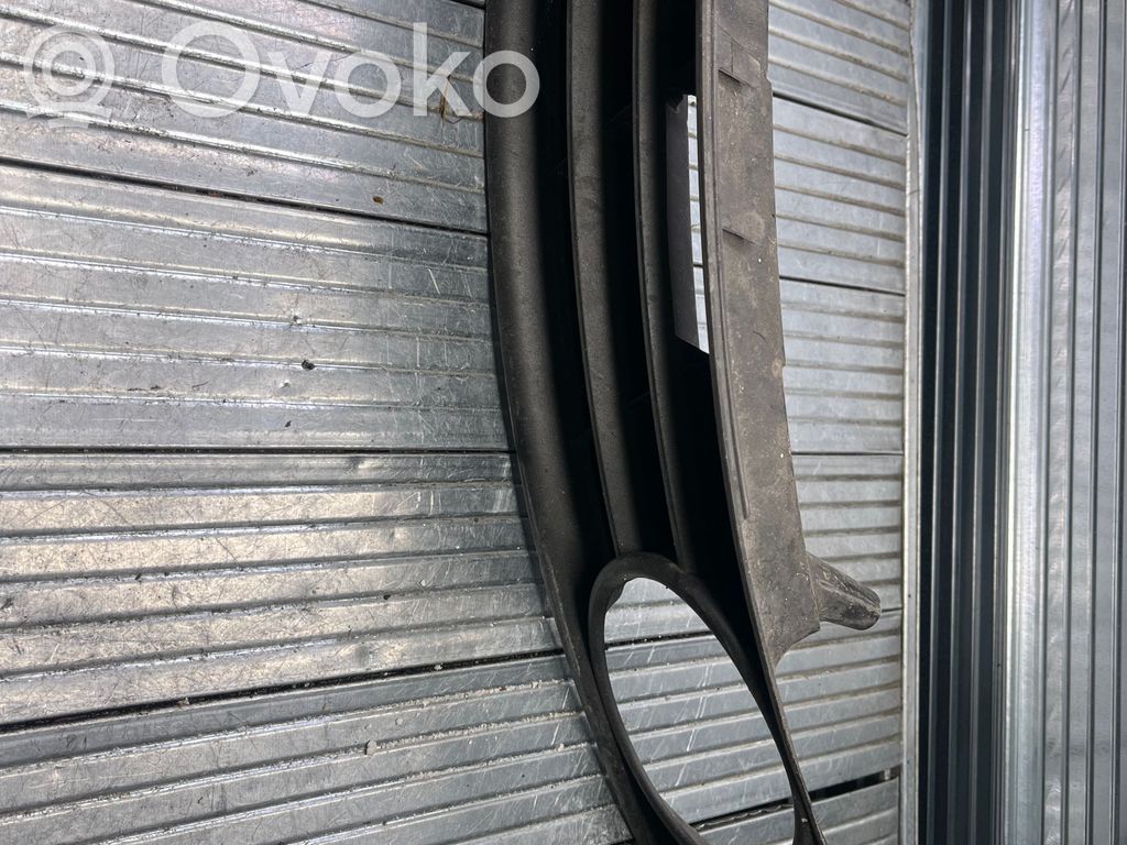 Volkswagen PASSAT B6 Krata halogenu 