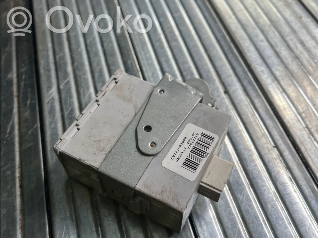 Toyota Corolla E120 E130 Unitate/modul de comandă închidere centralizată 