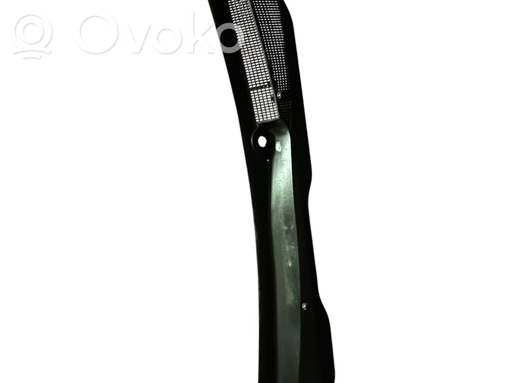 Opel Astra H Wiper trim 