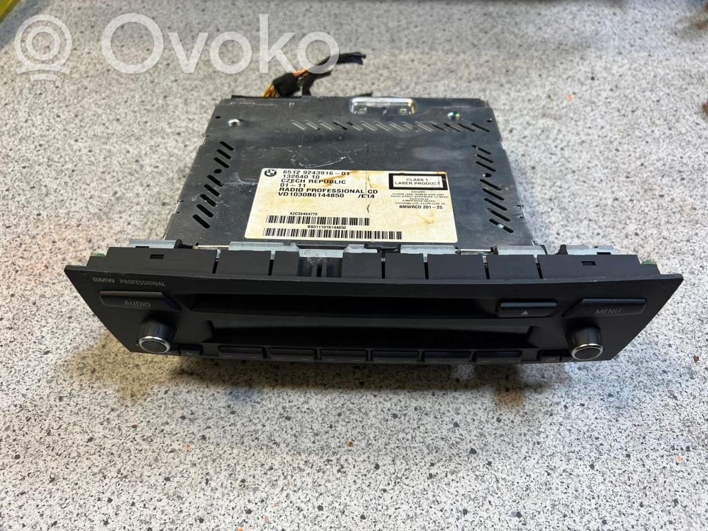 Radio / CD-Player / DVD-Player / Navigation   9243916