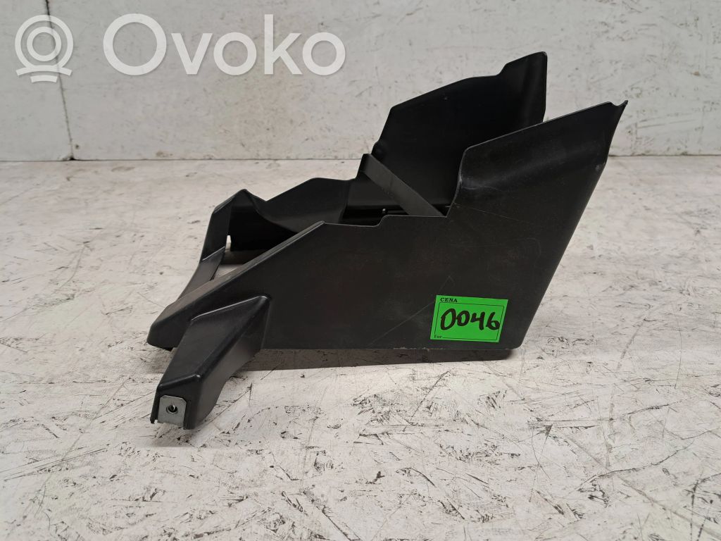 BMW 5 F10 F11 Wlot / Kanał powietrza intercoolera 