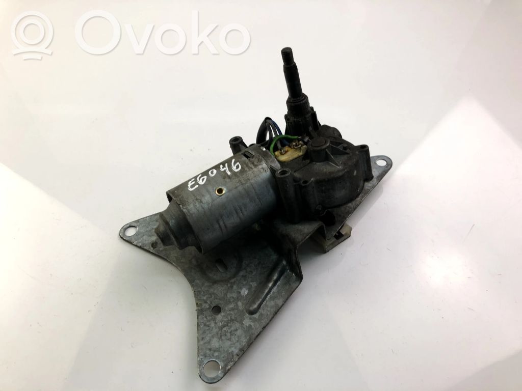 Renault Clio I Wischermotor 