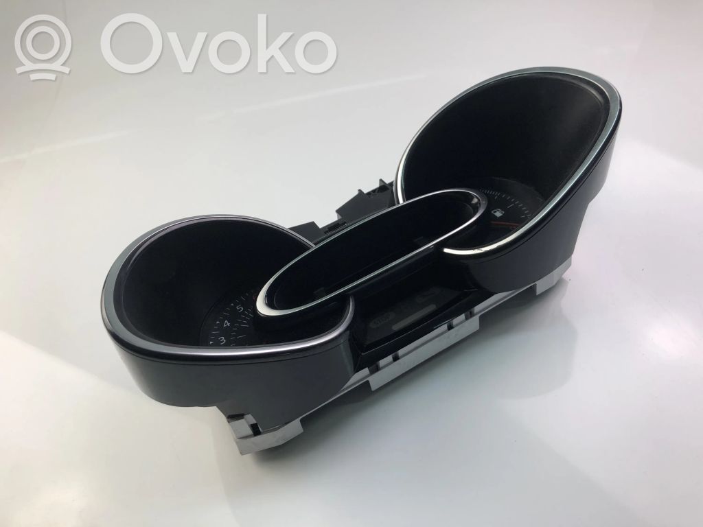 Renault Clio IV Speedometer (instrument cluster) 