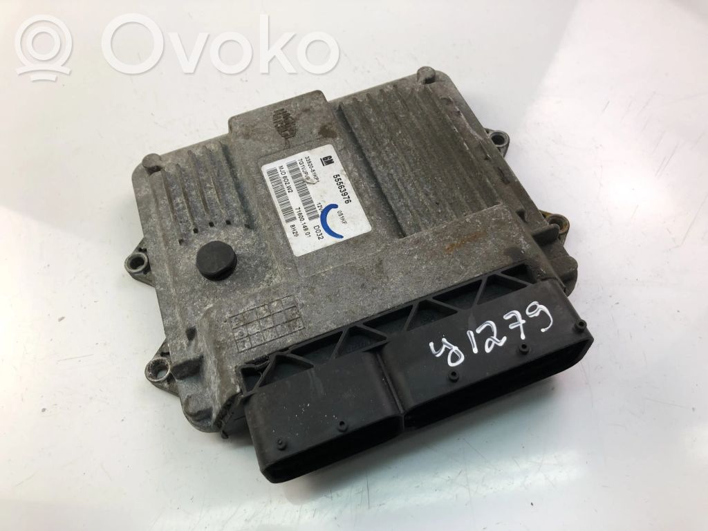 Unidad de control/módulo ECU del motor   55563976