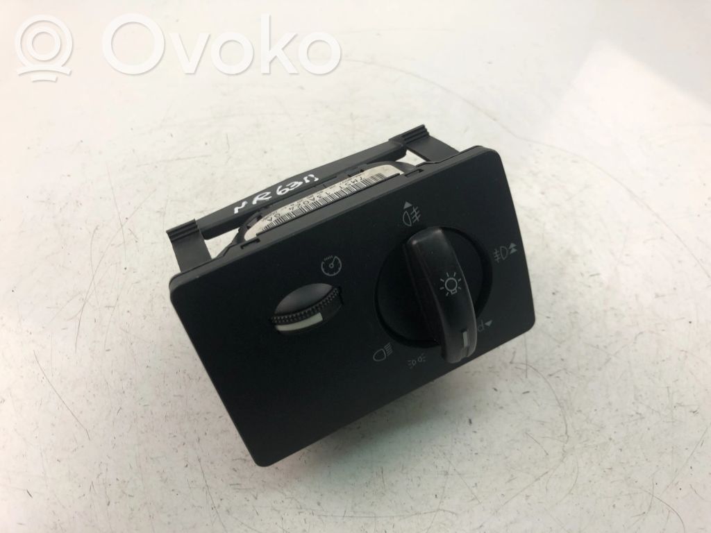 Ford Focus Light switch 
