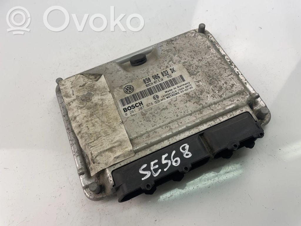 Engine control unit/module ECU   030906032DK,0261207678