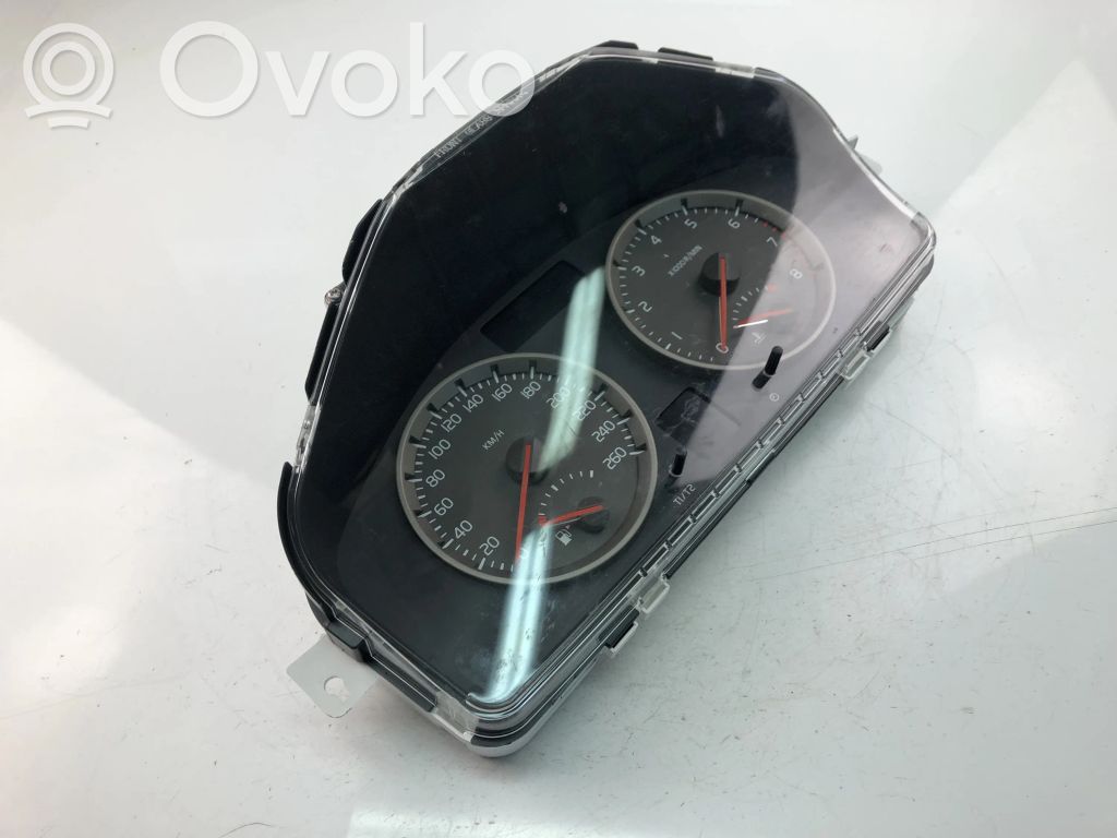 Volvo V50 Speedometer (instrument cluster) 