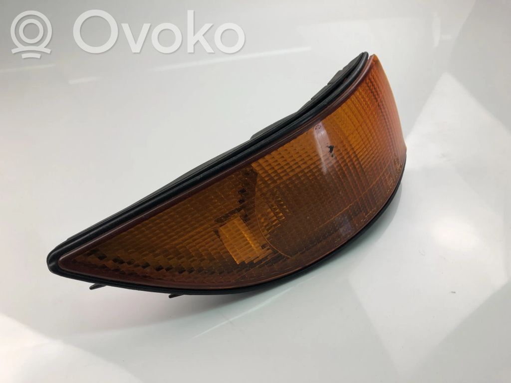 Mitsubishi Colt Etupuskurin suuntavilkku 