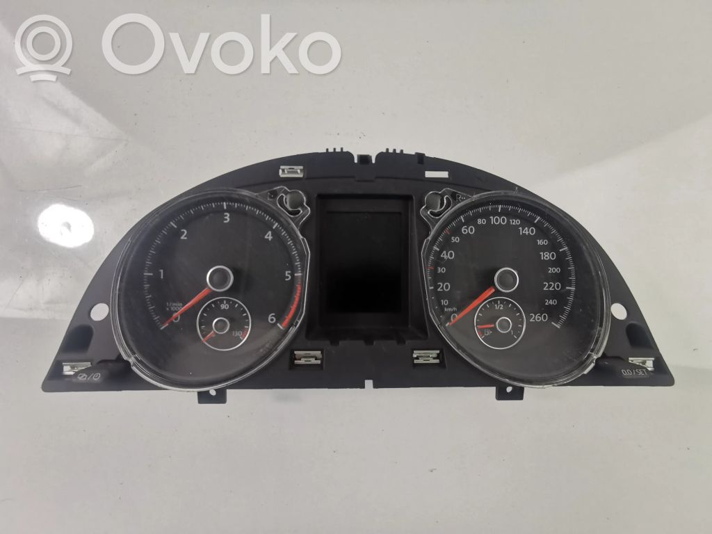 Volkswagen PASSAT B7 Tachimetro (quadro strumenti) 