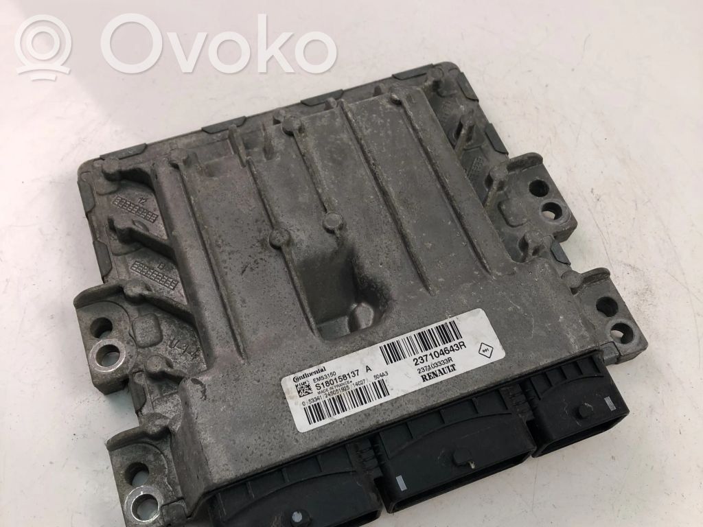 Engine control unit/module ECU   237104643R,S180158137A