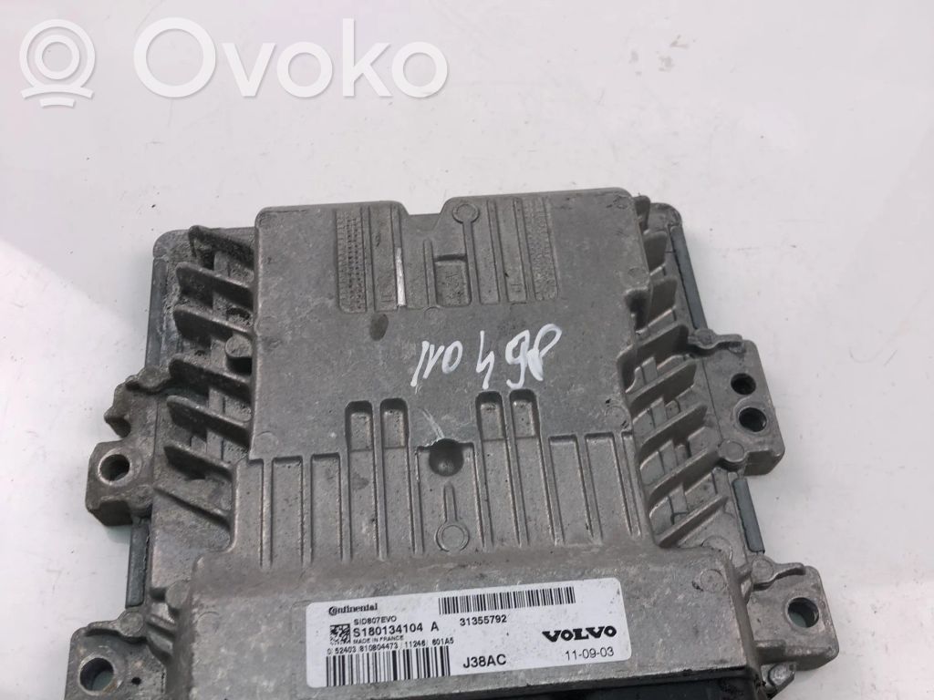 Volvo V50 Engine control unit/module ECU 
