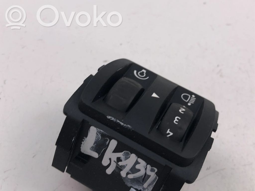 Headlight level height control switch   251908557R