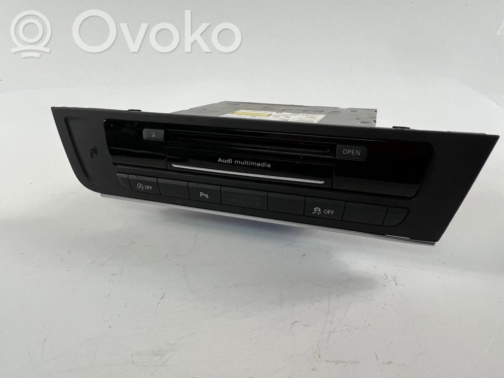 Audi A5 Sportback 8TA Panel / Radioodtwarzacz CD/DVD/GPS 