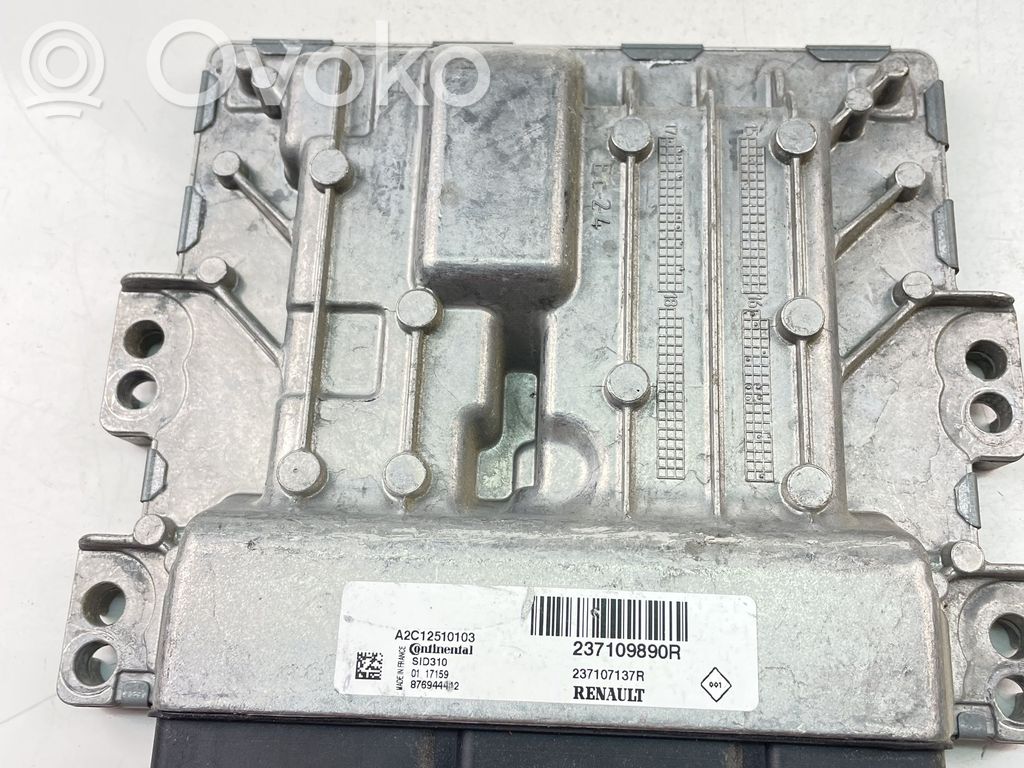 Dacia Duster Engine control unit/module ECU 