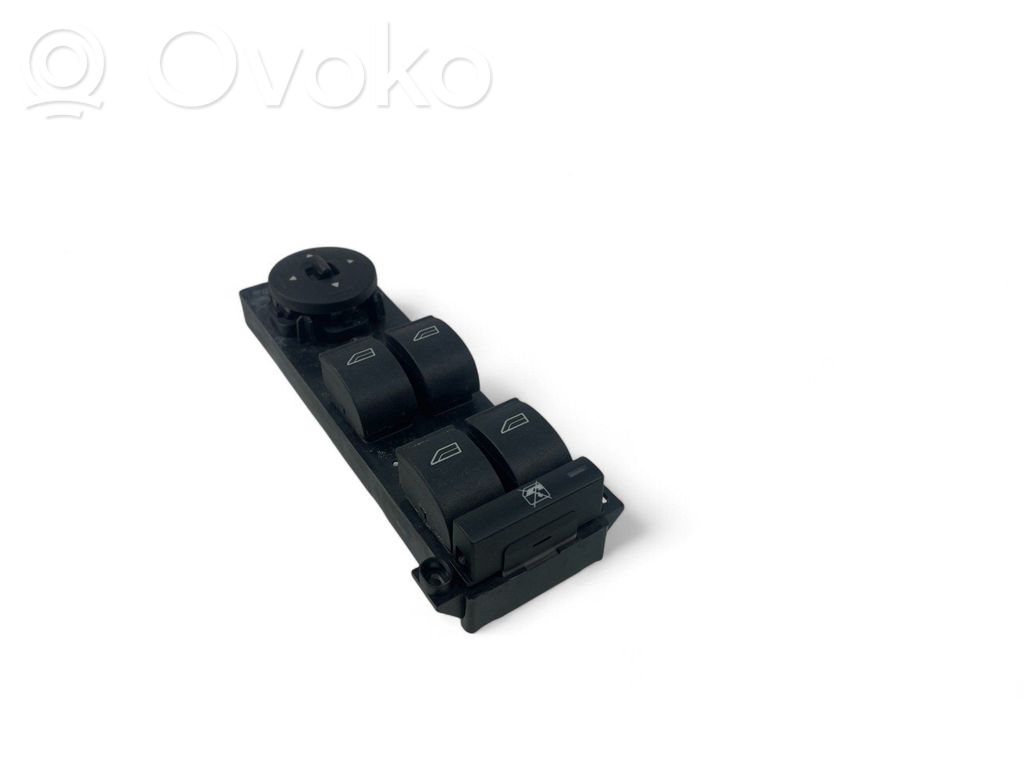 Ford C-MAX I Electric window control switch 