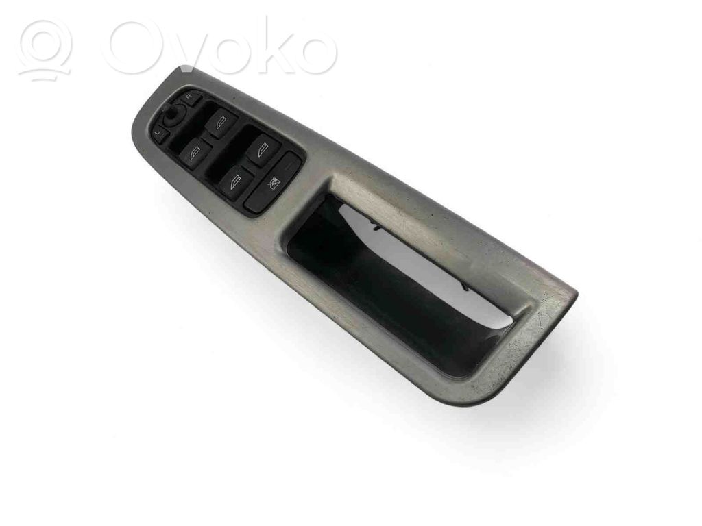 Electric window control switch   8663817