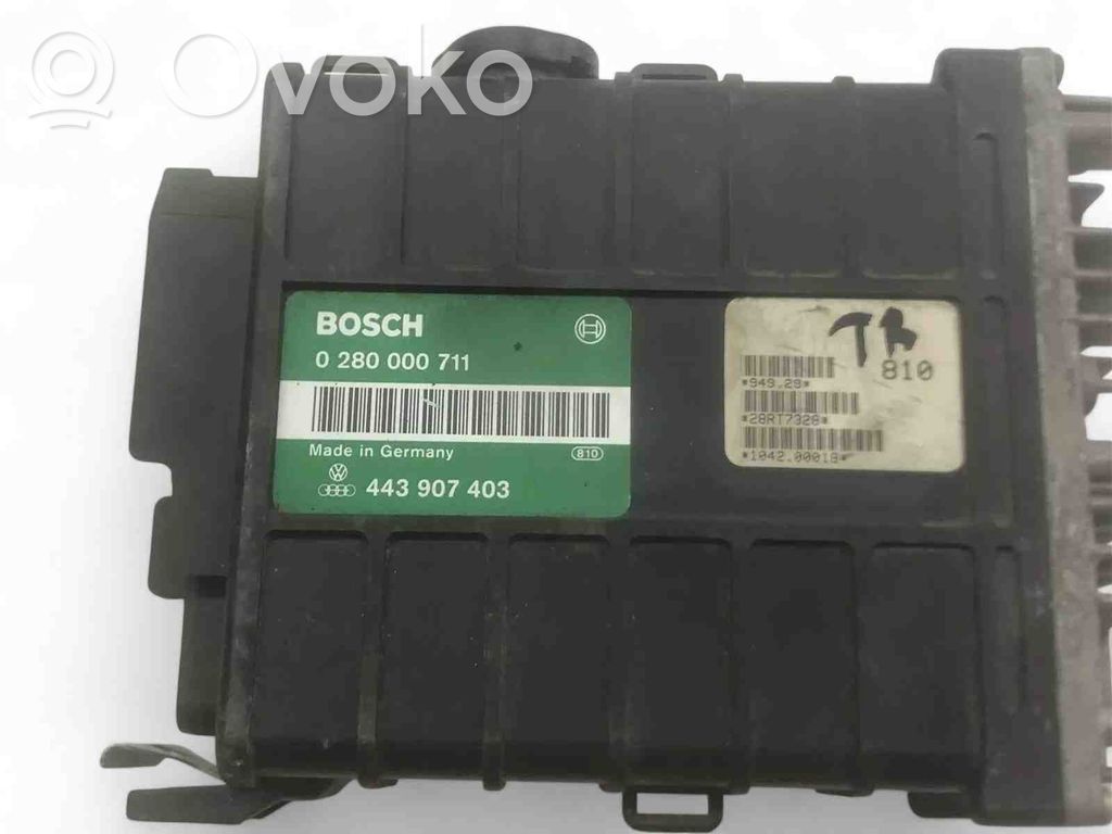 Volkswagen PASSAT B4 Engine control unit/module 