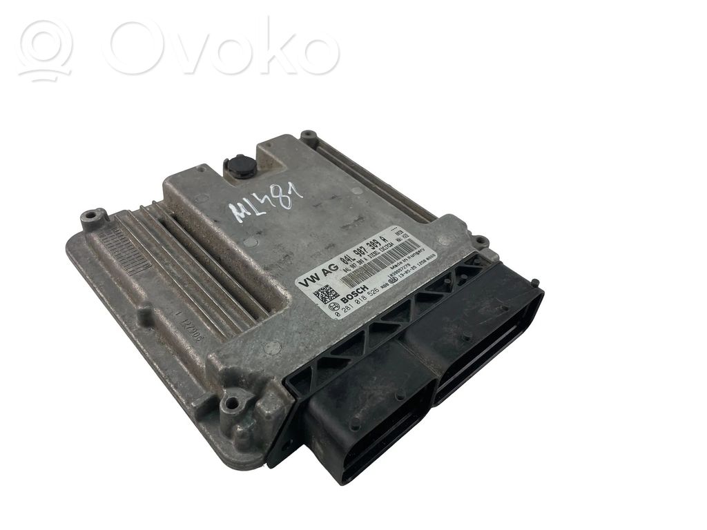 Volkswagen Golf VII Engine control unit/module 