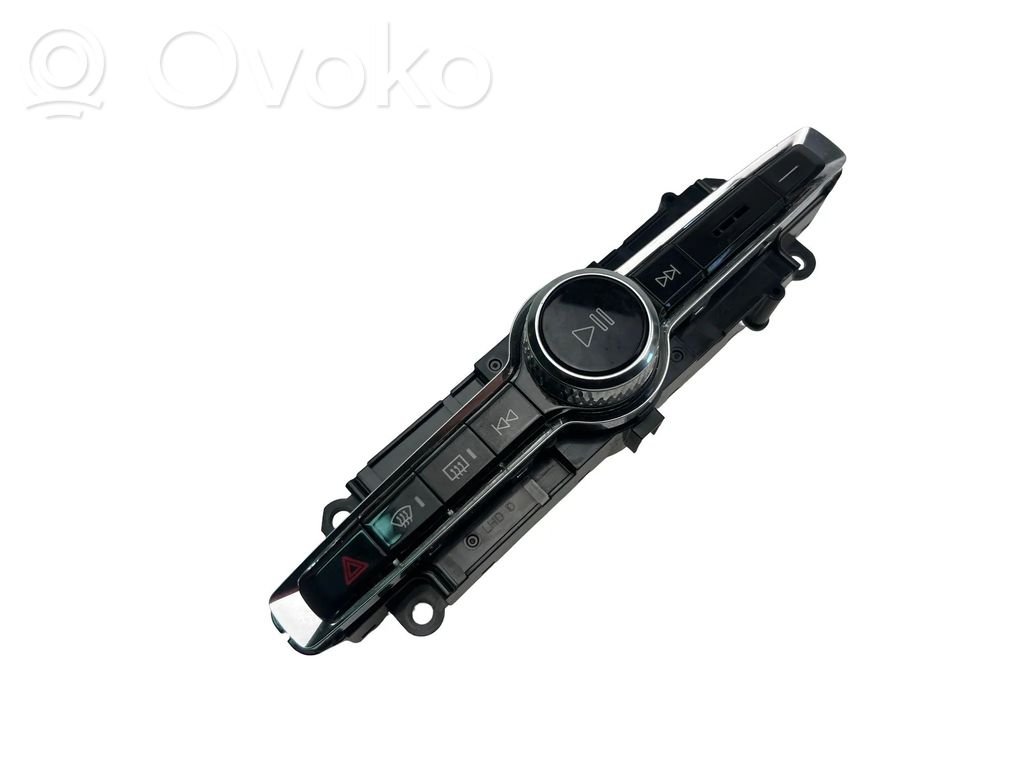 Volvo XC40 Sound control switch 