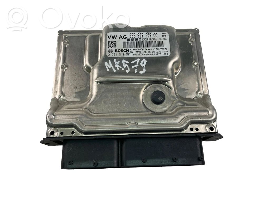 Volkswagen Golf VIII Engine control unit/module 
