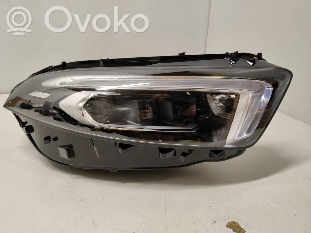 Mercedes-Benz A W177 Lampa przednia 