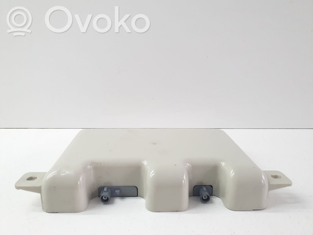 BMW 6 F12 F13 Aerial antenna amplifier 