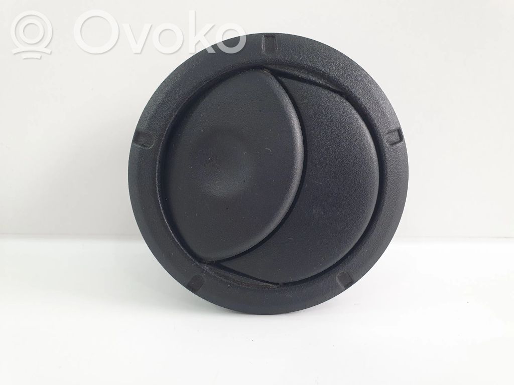 Opel Movano B Boczna kratka nawiewu deski rozdzielczej 