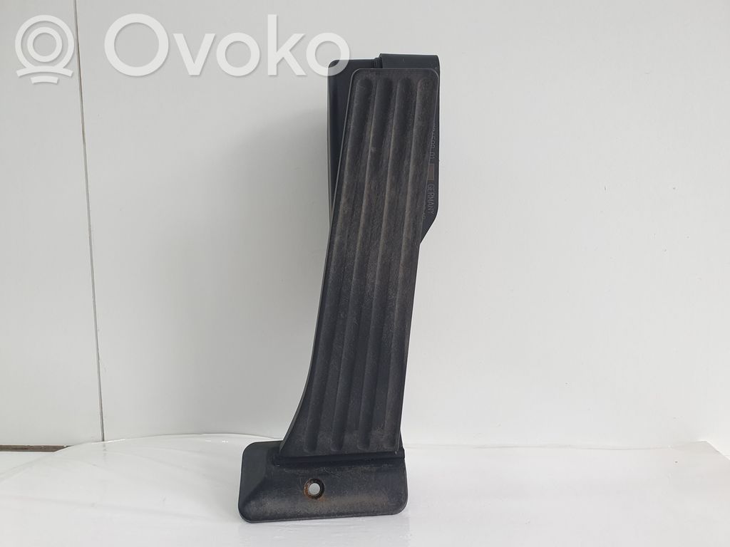 BMW 1 E81 E87 Accelerator throttle pedal 
