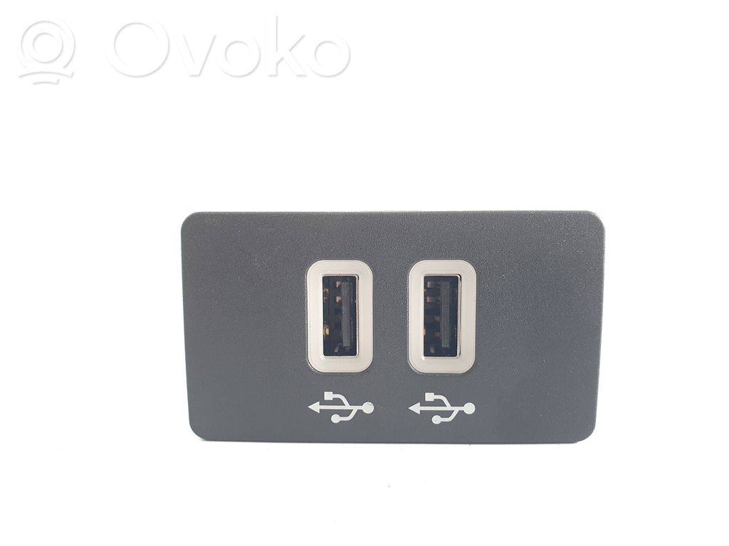 Ford Transit USB jungtis 