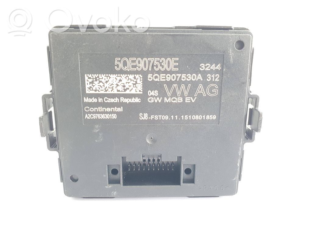 Volkswagen Golf VII Gateway control module 