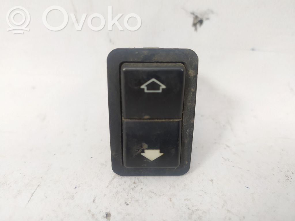 Interruptor del elevalunas eléctrico   8368932